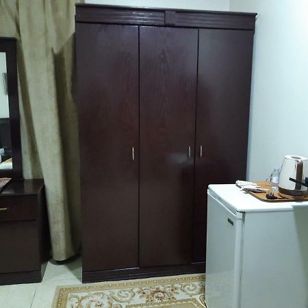 Апарт отель Al Rawda Furnished Units Табук Экстерьер фото